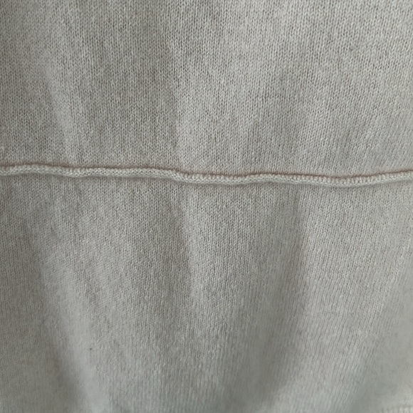 Vince cashmere pale pink, V neck sweater - Picture 4 of 7